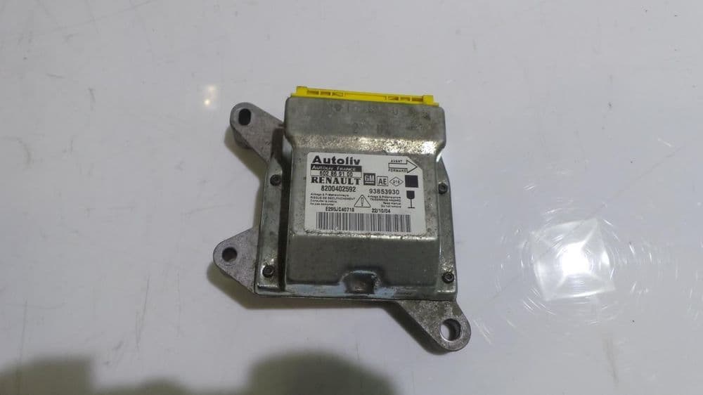 Vauxhall Vivaro Airbag ECU Computer Module 8200402592