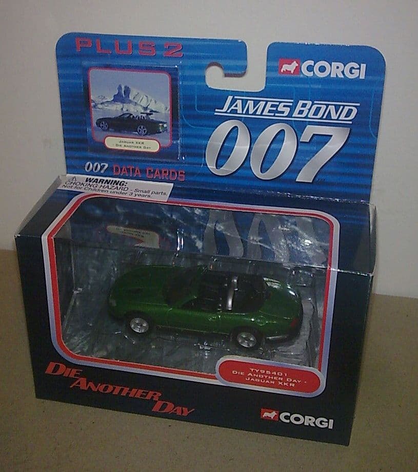 2003 James Bond 007 Die Cast Model Corgi Jaguar XKR Die Another Day MIB Crystal Plinth
