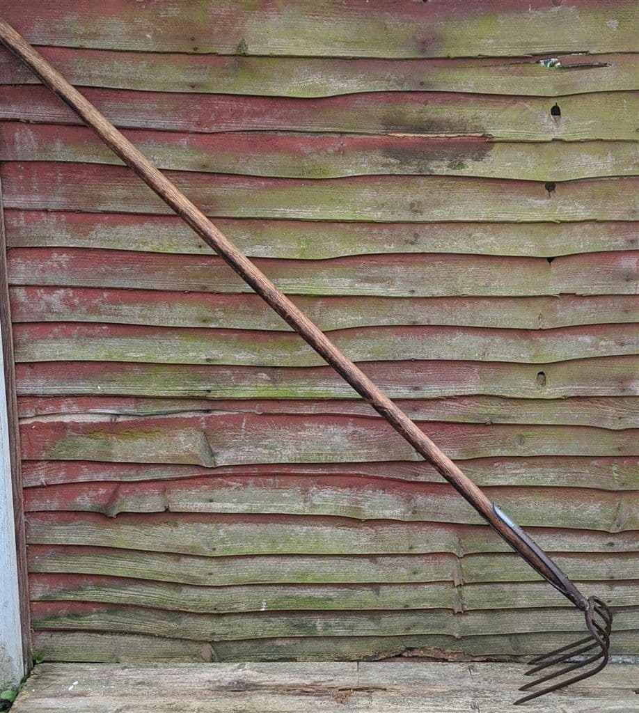 Antique Vintage Farming Tool Long Thick Handled Manure Drag Fork 4 Tine Prong Barn Heavy Work