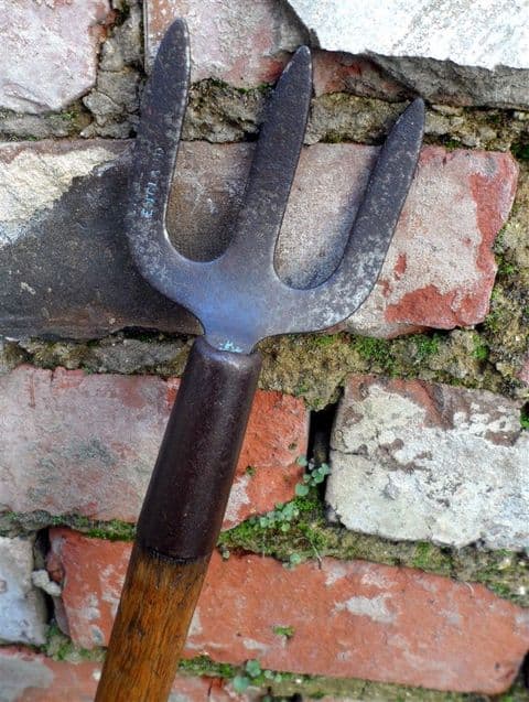 Antique Vintage Gardening Tool Ladies Long Handled 3 Tine Border Fork