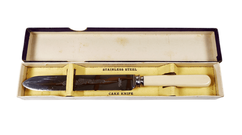 Antique Vintage Kitchen Boxed Reg Design 721916 English Stainless Steel Cake Knife White Handle