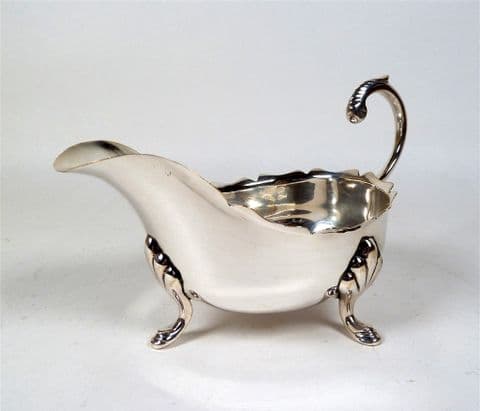 Antique Vintage Silver Plate EPNS Gravy Sauce Boat Jug Makers Mark Excellent Quality