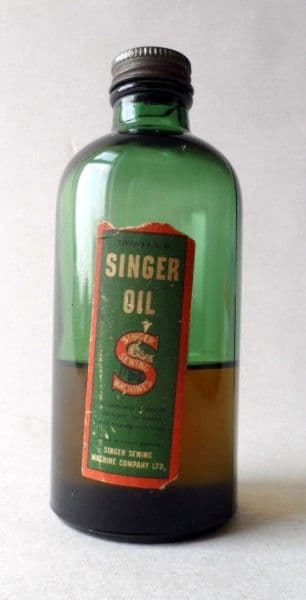 HTF Vintage Singer Sewing Machine Oil 6 Fluid Ounce Green Glass Bottle Circa 1930s