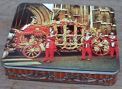 Vintage Biscuit Tin Huntley & Palmers Reading Lord Mayor's Coach HBS 2569/4001, Circa 1950s