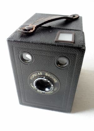 Vintage Box Camera Kodak Popular Brownie 620 120 Roll Film complete with Case Circa 1937 1938 Twin Viewfinder WW2