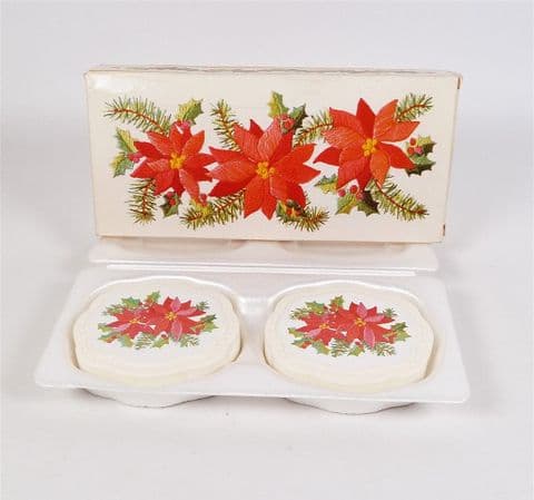 Vintage Boxed Avon Poinsetta 2 Perfumed Soaps 75g Each Unused 1970s Christmas Floral
