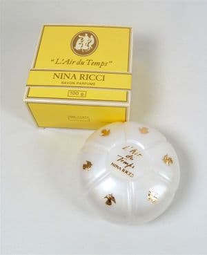 Vintage Boxed Nina Ricci Paris L' Air du Temps Perfumed Soap #82557 100g Unused Container