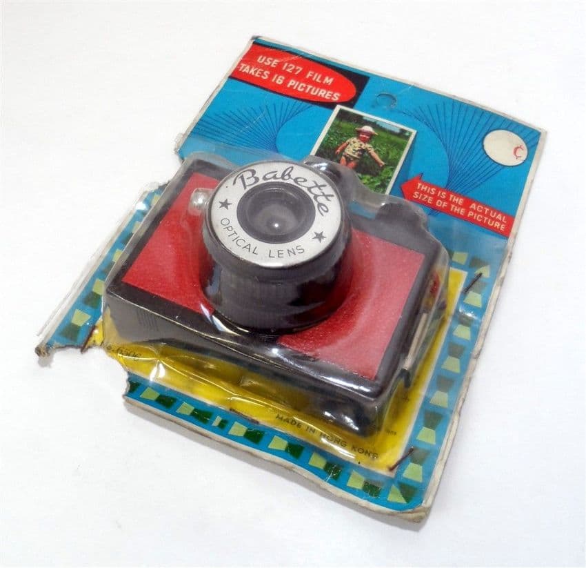 Vintage Camera Red Babette Optical Lens No. 6506 Made in Hong Kong 127 Film Carded Circa 1960s