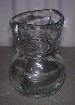 Vintage Clear Glass Reservoir Type Eye Bath Wash Circa 1950s Q2 Type