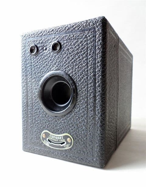 Vintage Coronet Portrait 120 Roll Film Box Camera in Original Case Birmingham England Art Deco