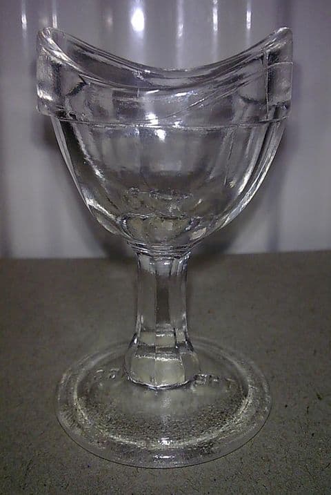 Vintage Evans Son & Co. 'The Savars' Clear Glass Stem Eye Bath Wash Circa 1920s EB37