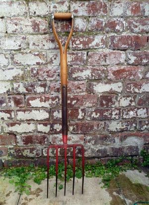 Vintage Gardening Yardley & Co Stourbridge Elephant TM Y Handle 5 Tine Garden Fork 41.5"