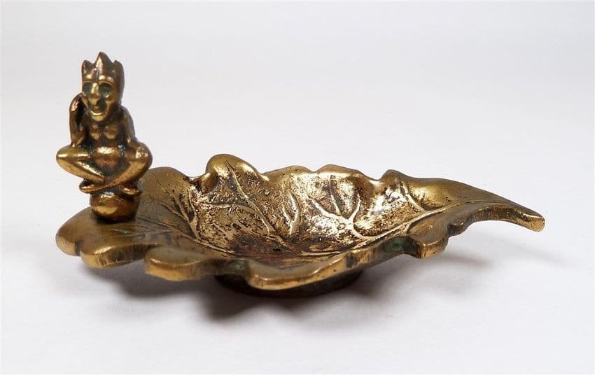 Vintage Genuine Polperro Pisky Lucky Brass Leaf Pin Dish Cornish English Piskie Pixie 1930s