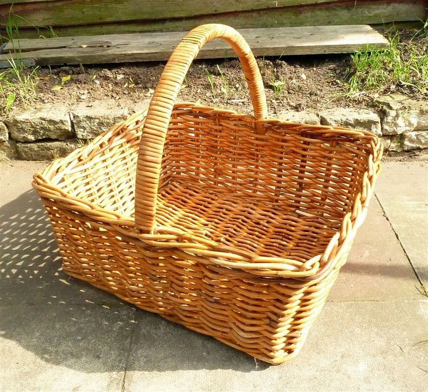 Vintage Kitchen Large Handmade Tradesman Shop Delivery Wicker Basket Butcher Baker Florist Deli Log