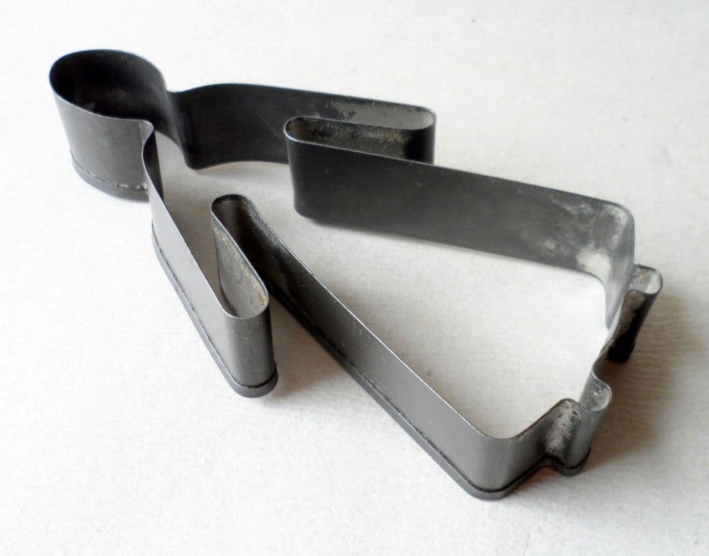 Vintage Kitchen Tool Utensil Tin Gingerbread Man Lady Cookie Biscuit