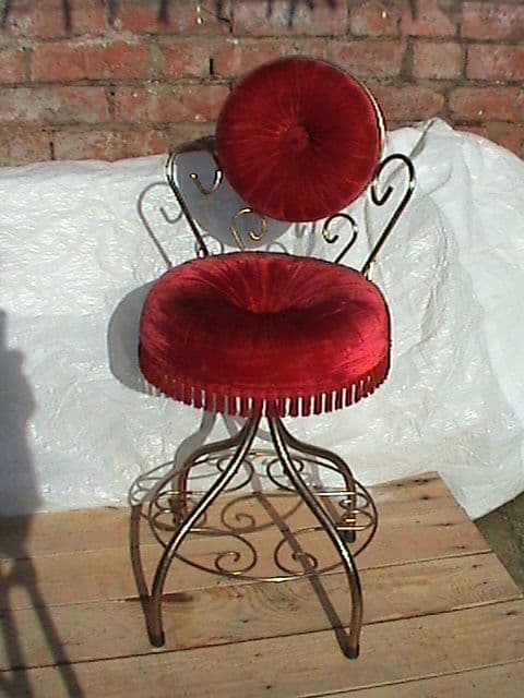 Vintage Retro 1960s French Style Deep Red Boudoir Bedroom Dressing Table Chair (1)
