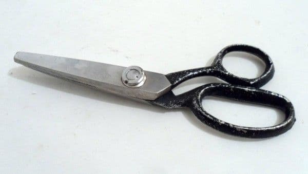 Vintage Sewing Dressmakers Scissors Pinkers Pinking Shears 1970s Not Suitable for Material Crafts