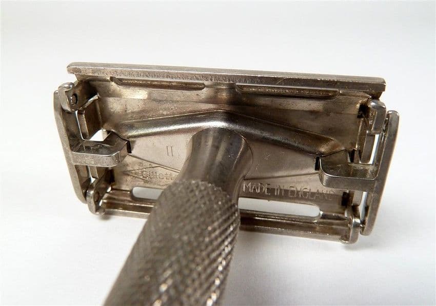 Vintage Shaving 1950s Gillette TTO Rocket Parat British Patent 694093 ...