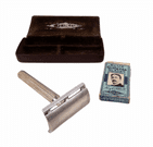 Vintage Shaving Boxed Gillette 3 Piece Tech Safety Razor Made in England 1940s Standard DE Blades