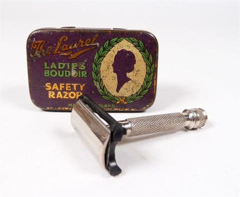 Vintage Shaving The George Lawrence Laurel Ladies Boudoir Mini Safety Razor Original Metal Tin Box