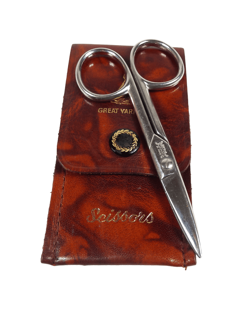 Vintage Souvenir Great Yarmouth Norfolk Sheffield Steel Scissors in Leather Case Yacht Boat