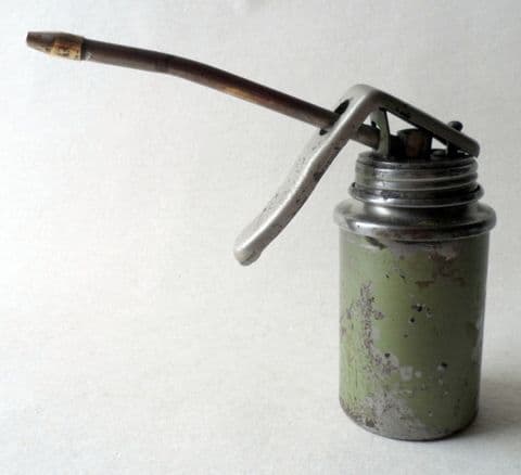 Vintage Tool Brevettato of Italy Metal Oil Can Dispenser Circa 1950s Engineers Shed Garage Italian