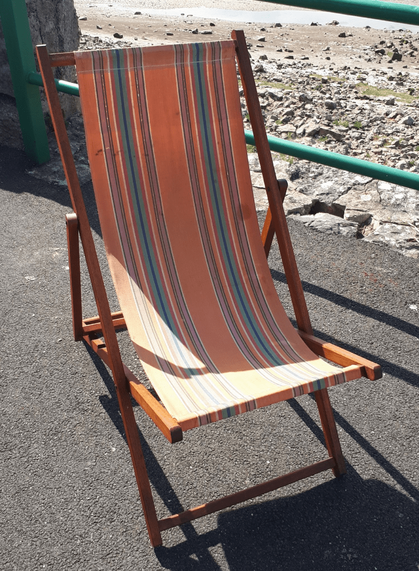 Vintage Traditional Folding Hard Wood Canvas Beach Deck Chair Deckchair 1970s VW Surf Striped