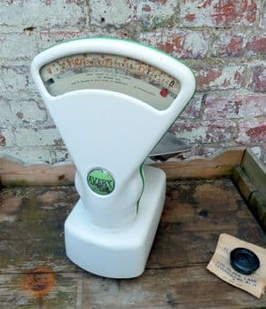 Vintage White Enamel Avery England Sweet Shop Weighing Scales To Weigh 1lb Circa 1960s Fan Top