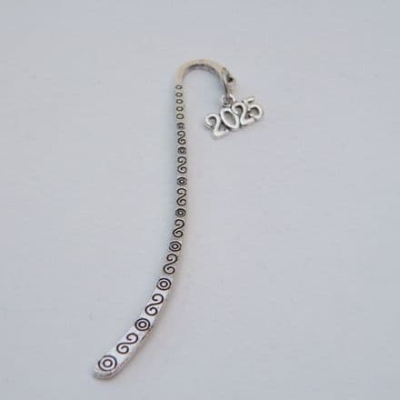 2025 Bookmark - Charm Style