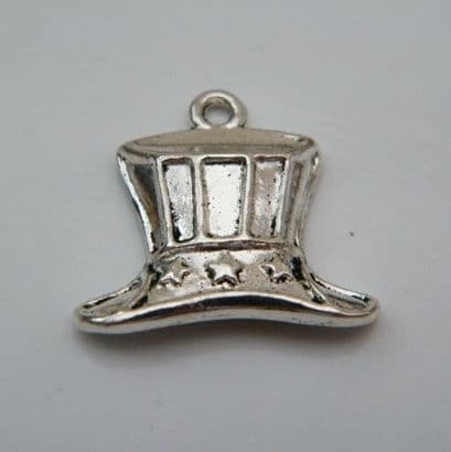 American Hat Wine Glass Charm - Initial Full Sparkle Style
