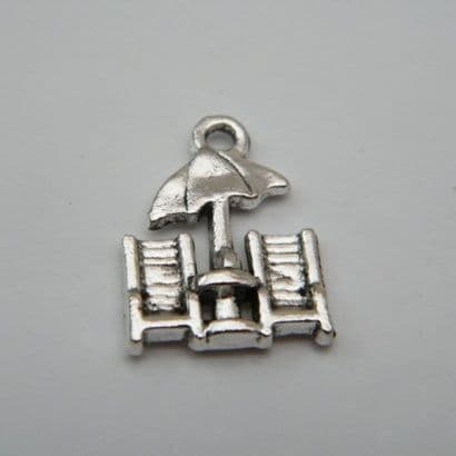 Beach Chairs Wine Glass Charm - Hoop Style