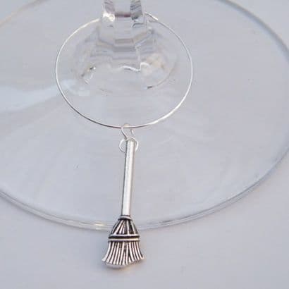 Broomstick Wine Glass Charm - Hoop Style