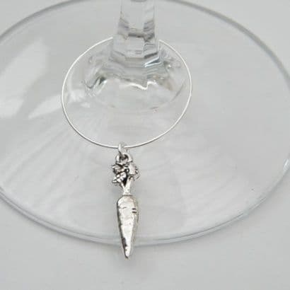 Carrot Wine Glass Charm - Hoop Style
