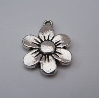 Daisy Flower Bracelet - Charm Beaded Style