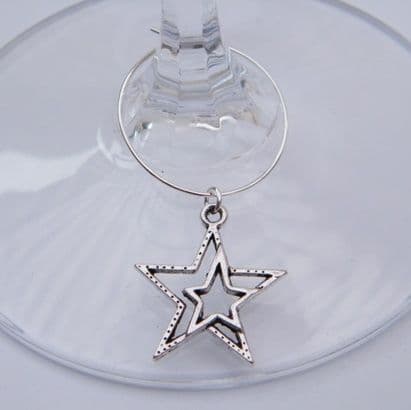 Detailed Double Star Outline Wine Glass Charm - Hoop Style