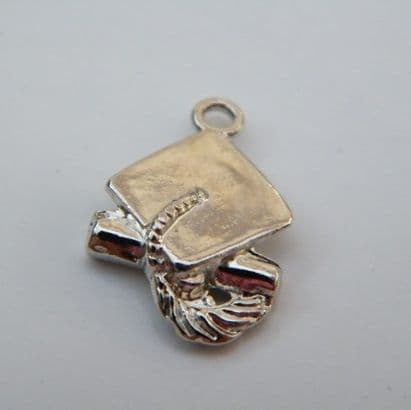 Graduation Cap Personalised Wine Glass Charm - Full Bead Style