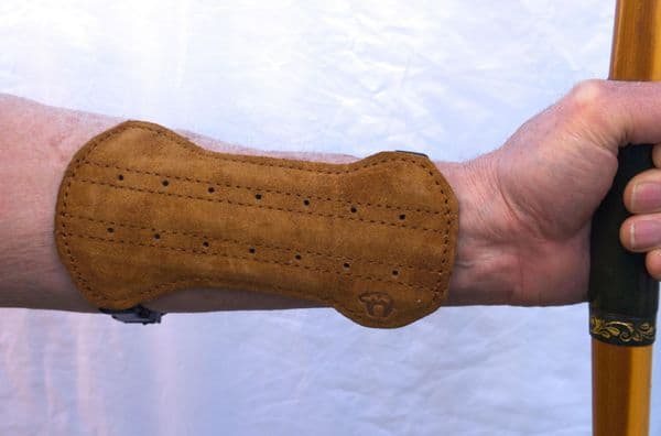 BEARPAW `FASHION` BRACER, elastic strap