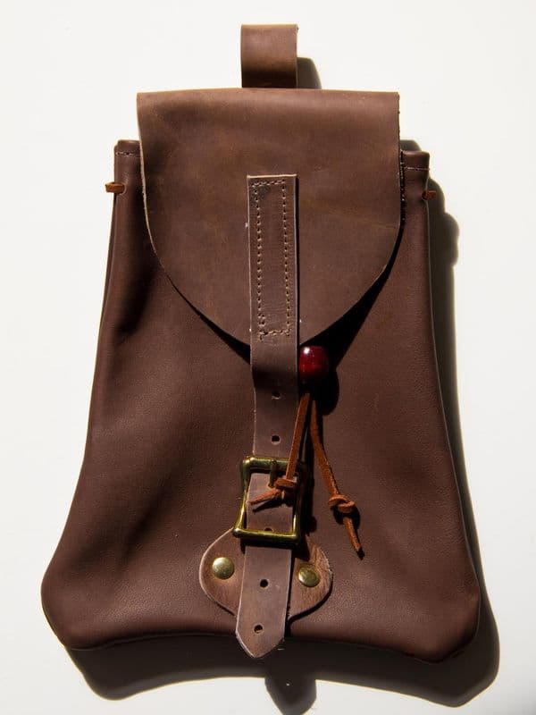 BROWN LEATHER POUCH