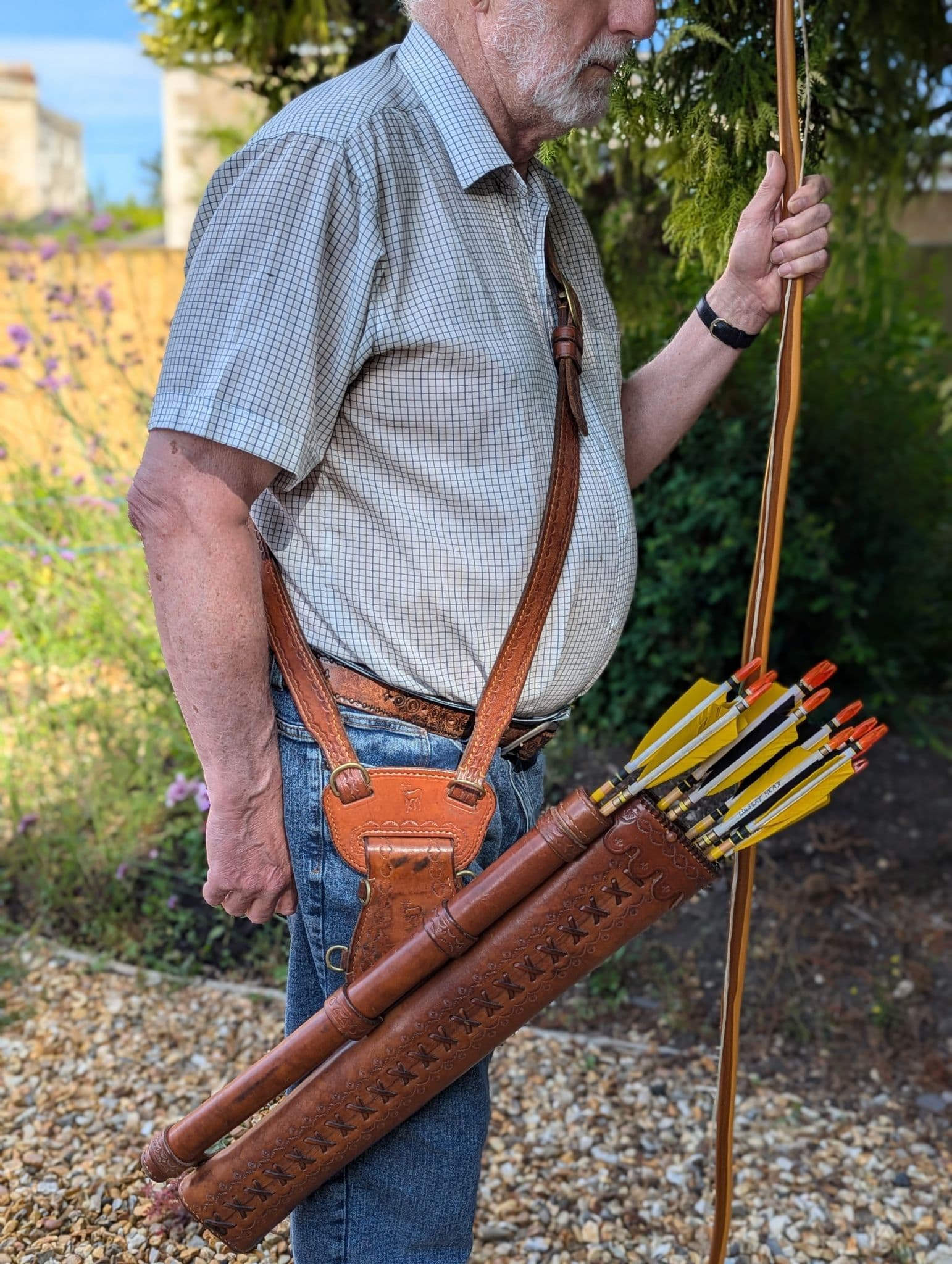 HIP QUIVER SHOULDER TYPE with extra tube pre owned
