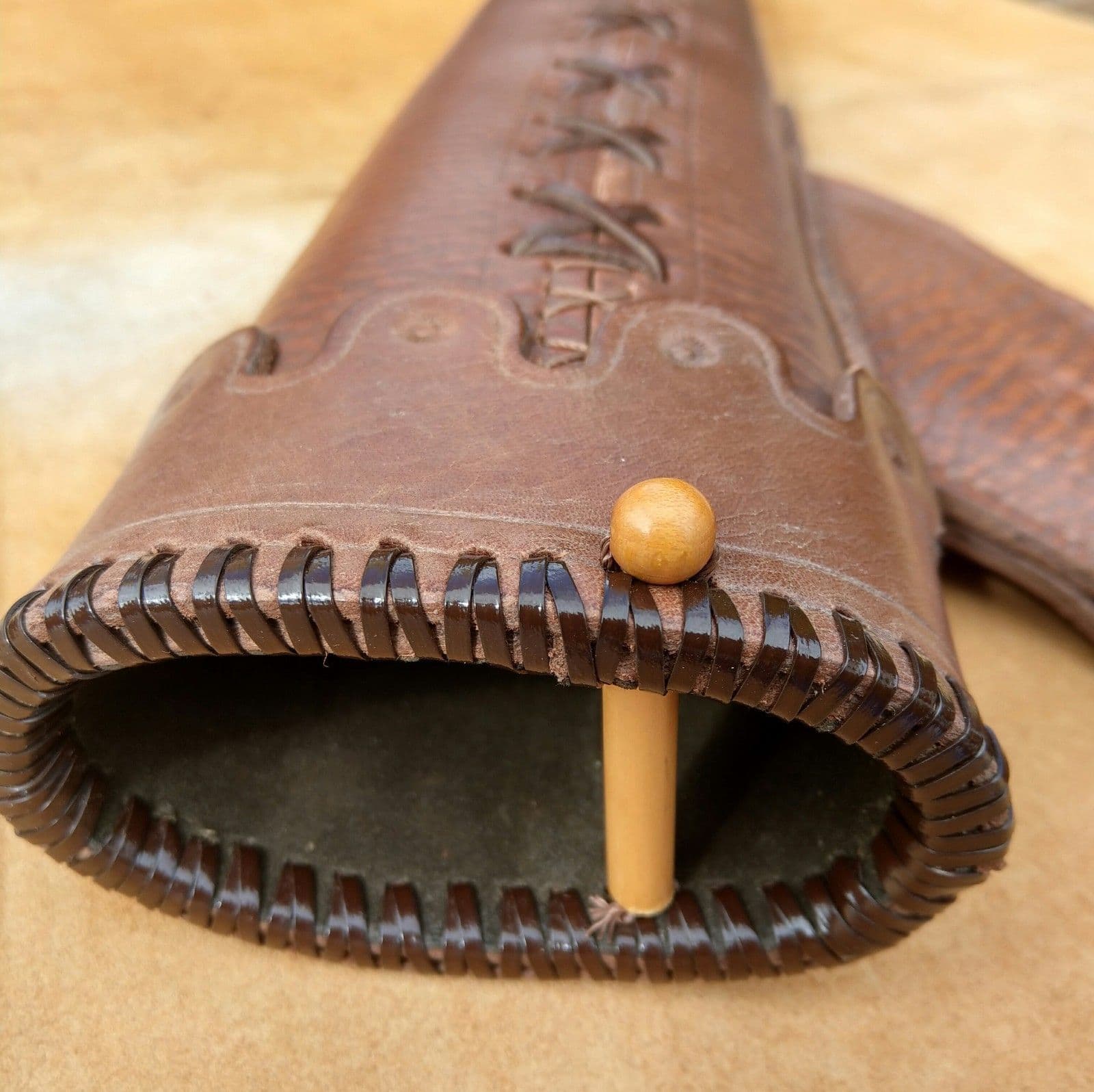 Leather Quiver suit Longbow