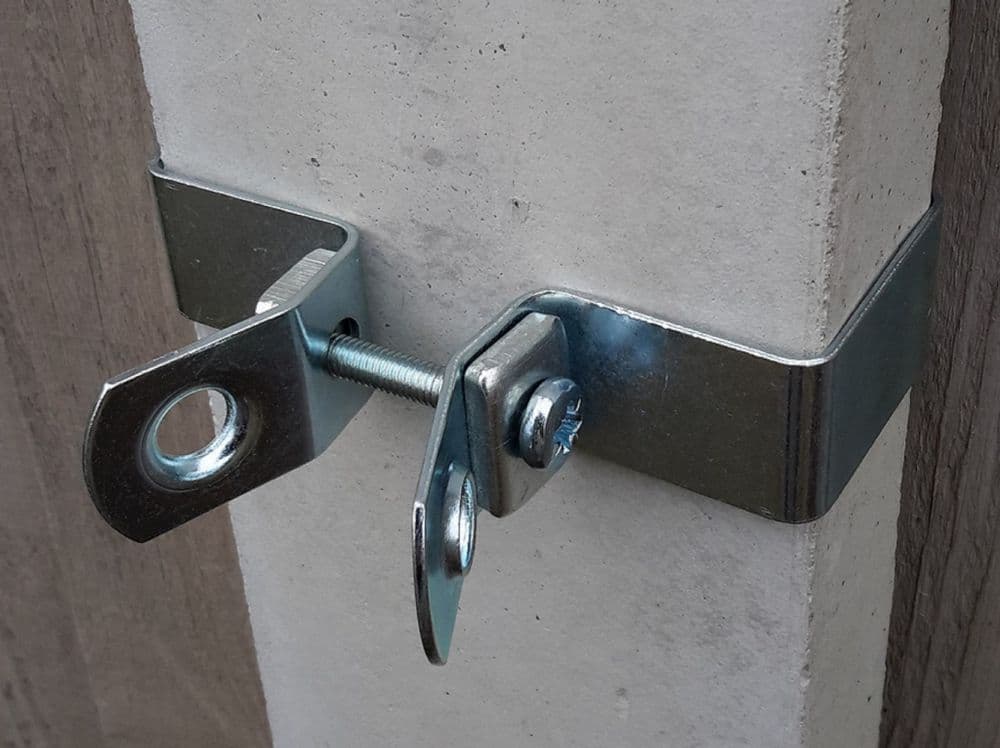 Wire Anchor Size 2 6 pack for Concrete Fence Posts