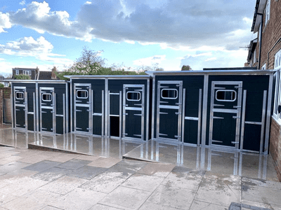 Walk in Thermal Kennel