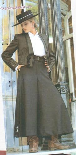 CLEARANCE OFFER Ladies Spanish culottes