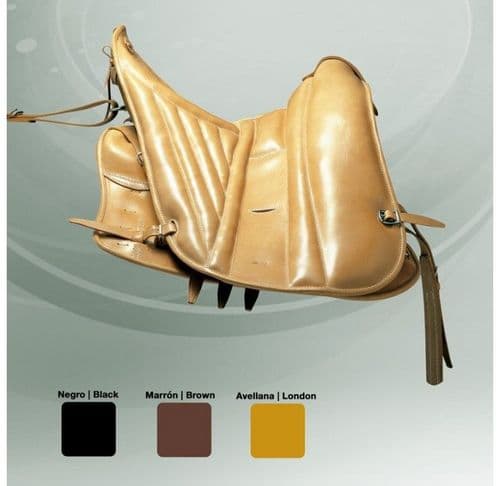 Traditional Italian Maremmano saddle by Zaldi