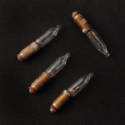Pack of 4 Flame Bulbs