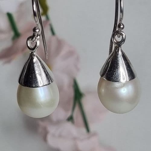 Pearl Teardrop Earrings (04)