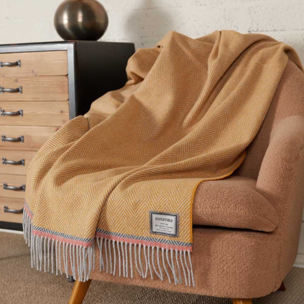 Lambswool/Cashmere Herringbone Throw