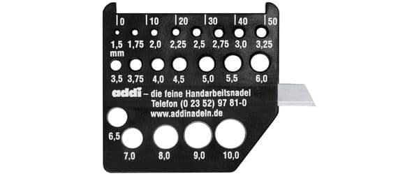 Needle Gauge with retractable knife