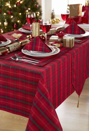 Christmas Tablecloths