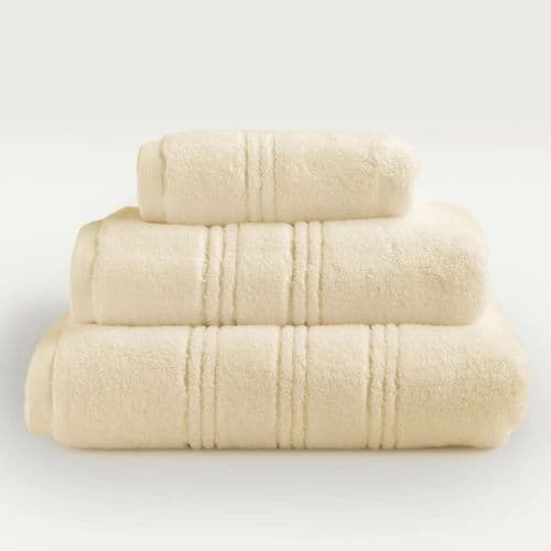 Cream 100% Cotton Zero Twist Towel 600 Gsm